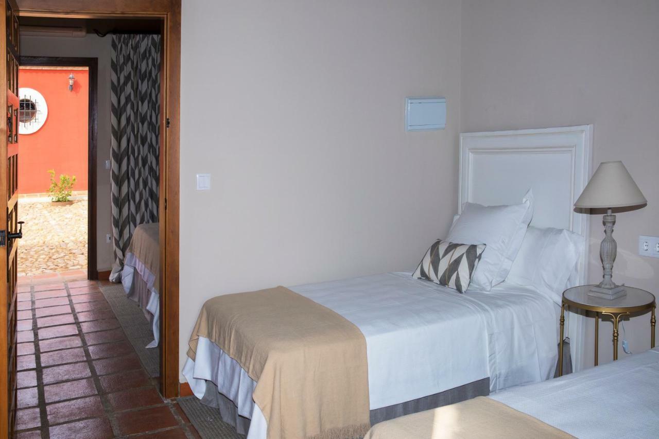 Hotel Rural Las Tejuelas Valdecaballeros Ngoại thất bức ảnh